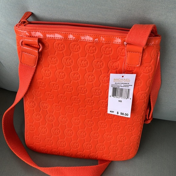 Cross Body embossed neoprene web cross body. Sleek cross body - Picture 3 of 9